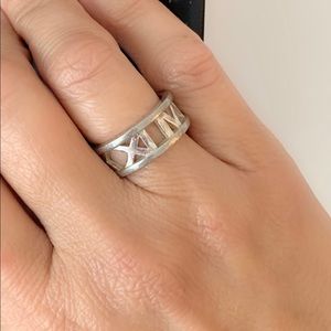 Women’s Ring